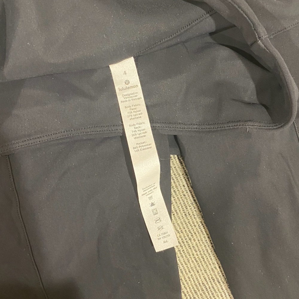 Lululemon Here to There High-Rise 7/8 Pant (sold out)